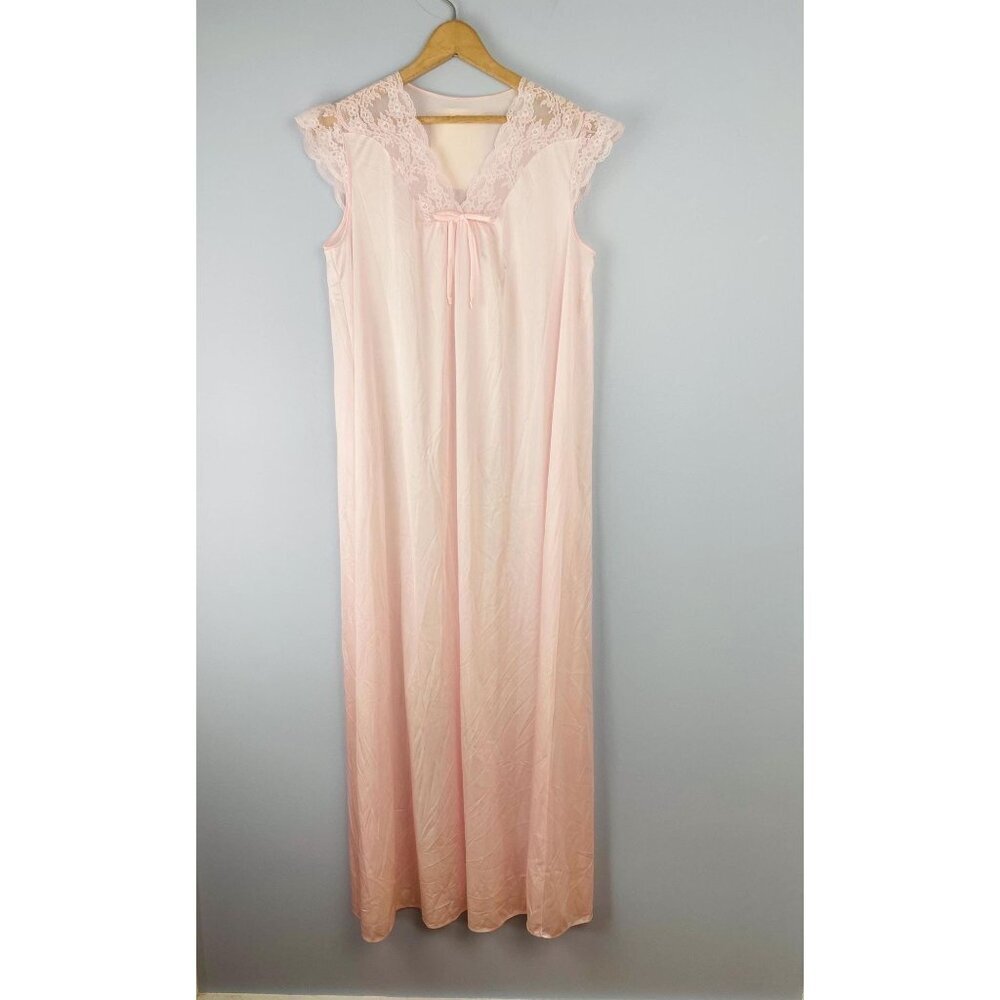 Vintage NWT Shadowline 80s Nightgown with Lace Detail, Size Small, Light Pink